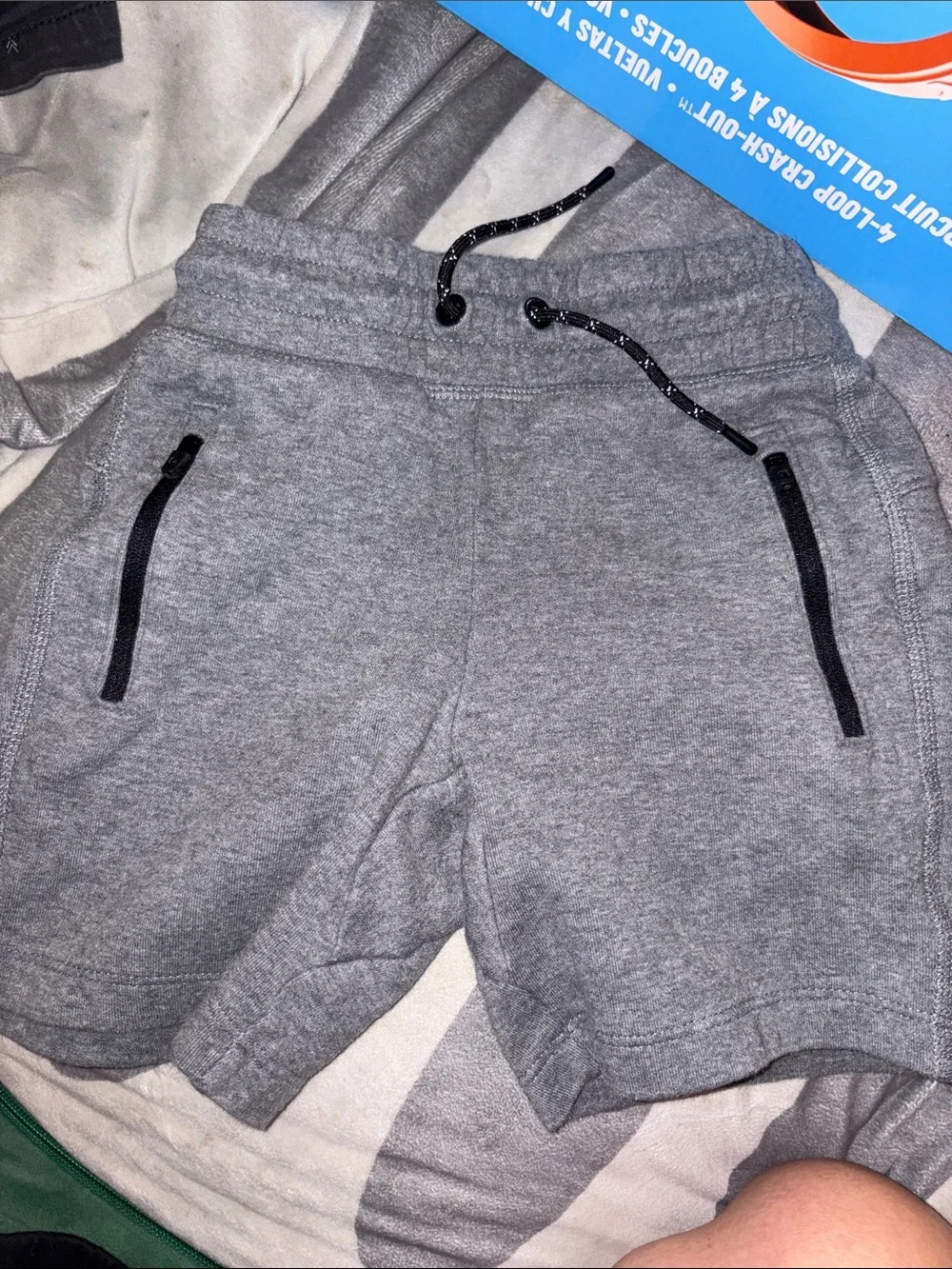 3/$20! Boys kids XS (size 4-5) GAP Gray Active Drawstring Shorts 2 Zipper Pocket